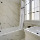 Location appartement Paris 75018