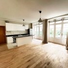 Location appartement meubléParis 75008